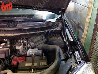 Упор капота двойной для Nissan X-TRAIL (2007-2014)