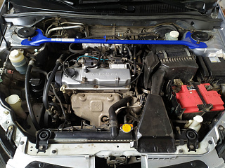 Растяжка передних стоек Mitsubishi Lancer IX (2003-2009) доступен синий, красный и черный цвет